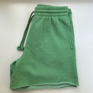 TNA cozy fleece boyfriend shorts in nature green size small